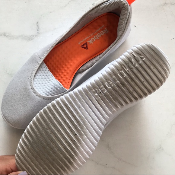 REEBOK slip ons sneakers grey memory tech massage sole - Picture 4 of 4
